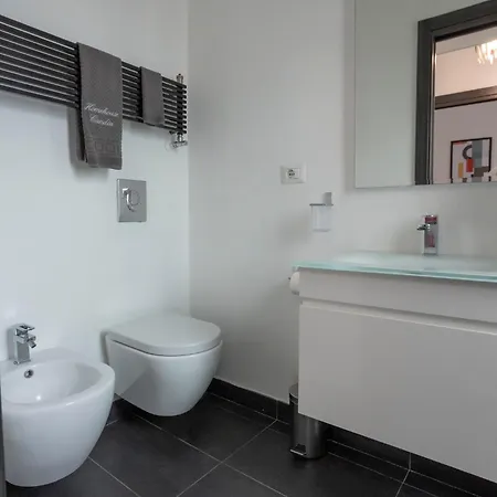 Homehouse Candia - Vatican Attic