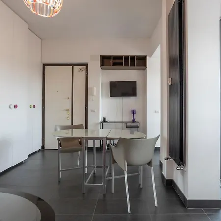 Homehouse Candia - Vatican Attic רומא