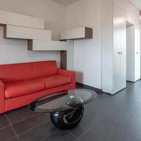 Homehouse Candia - Vatican Attic